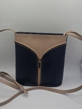 Vera Pelle Black and Beige Two-Tone Crossbody Bag
